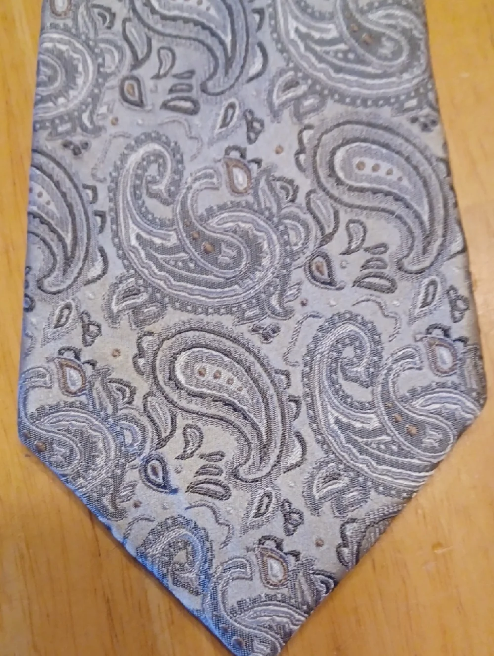 Geoffrey Beene Set Of 2 100% Silk Neck Ties